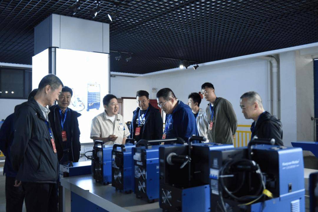 智能組焊 綠色高效 標(biāo)準(zhǔn)引領(lǐng)——《水電工程壓力鋼管智能化組焊施工技術(shù)規(guī)程》宣貫暨水電水利工程金屬結(jié)構(gòu)智能化施工技術(shù)交流會(huì)圓滿落幕